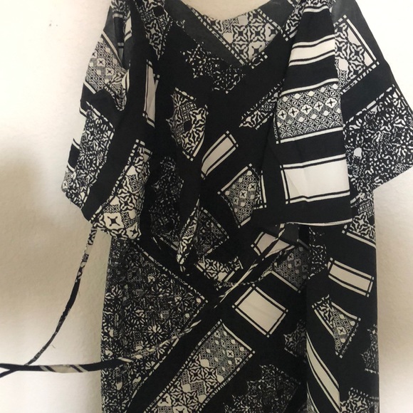 Maternity - LONG BLACK AND WHITE DRESS - Picture 4 of 6